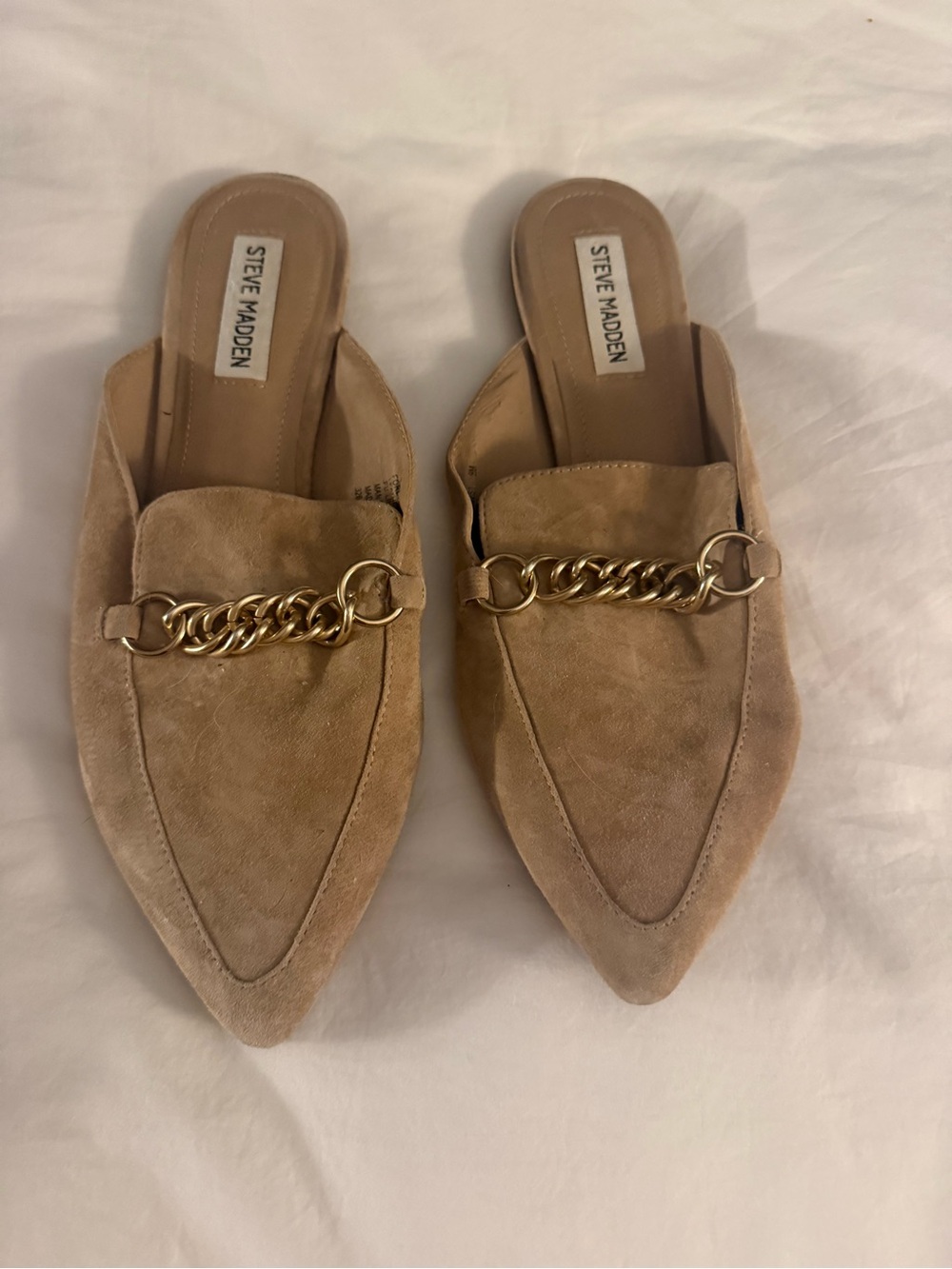 Steve Madden Tan Suede Pointed-Toe Mules with Gold Chain